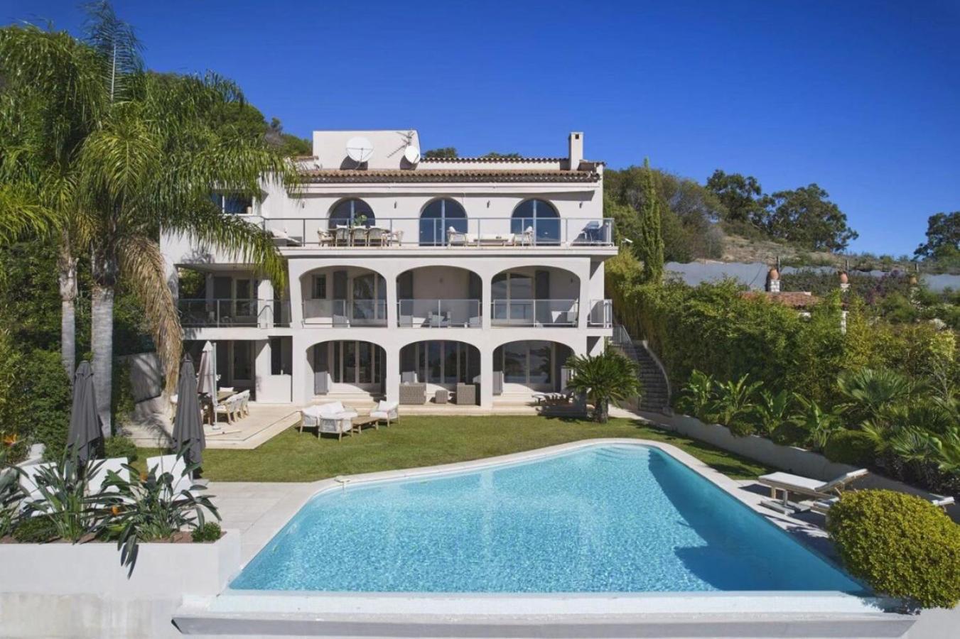 Villa Dimick *